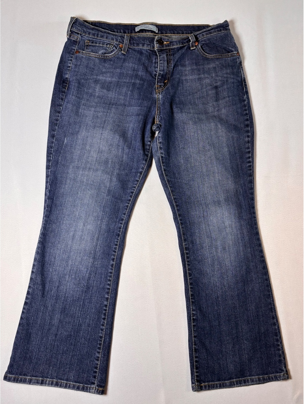 Levi's Boot-Cut Jeans Size 14